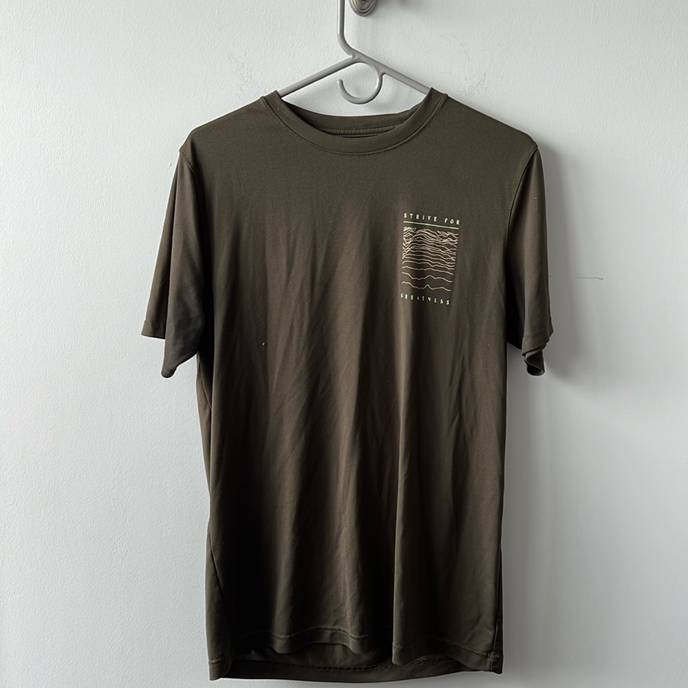 Old Navy medium Tall shirts (2)